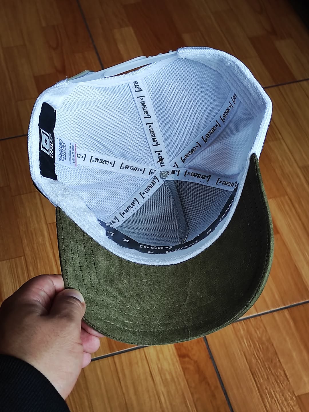 Capslab daffy ducks Trucker Snapback Hat