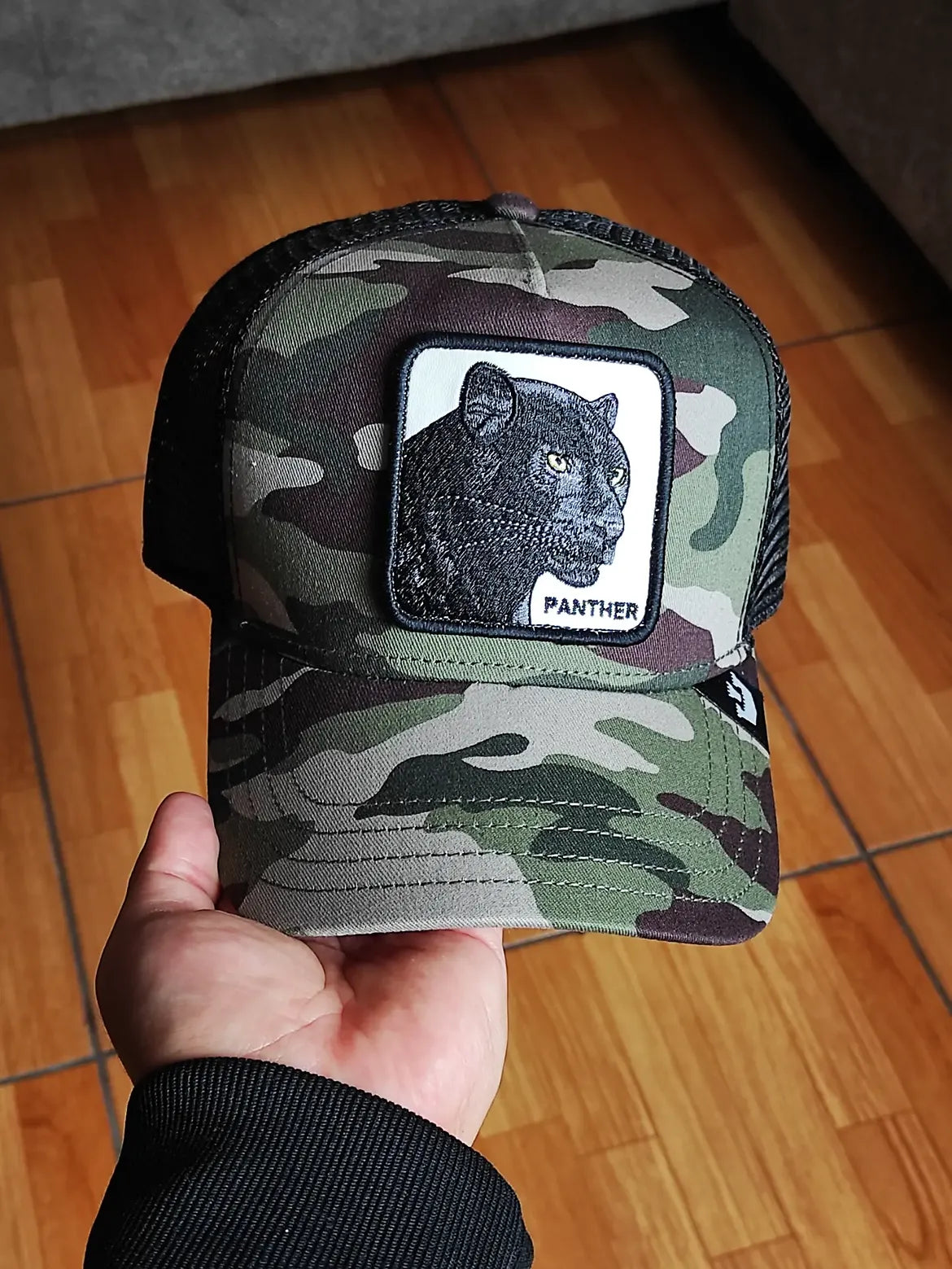 Gorra trucker camuflaje pantera Panther Camouflage Seasonal The Farm de Goorin Bros.