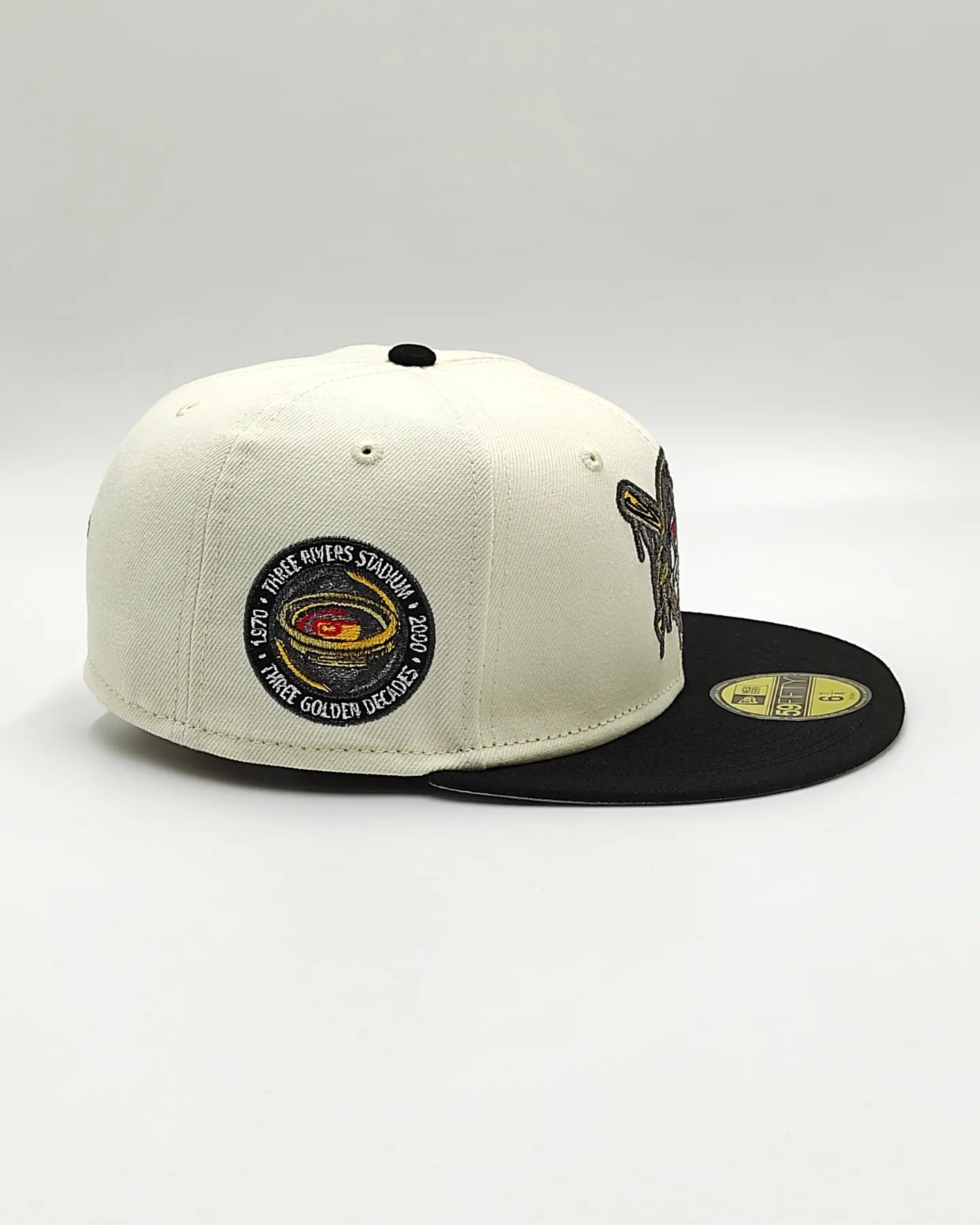 Off White Pittsburgh Pirates Black Visor Gray Bottom Three Rivers Stadium Side Patch New Era 59Fifty Fitted