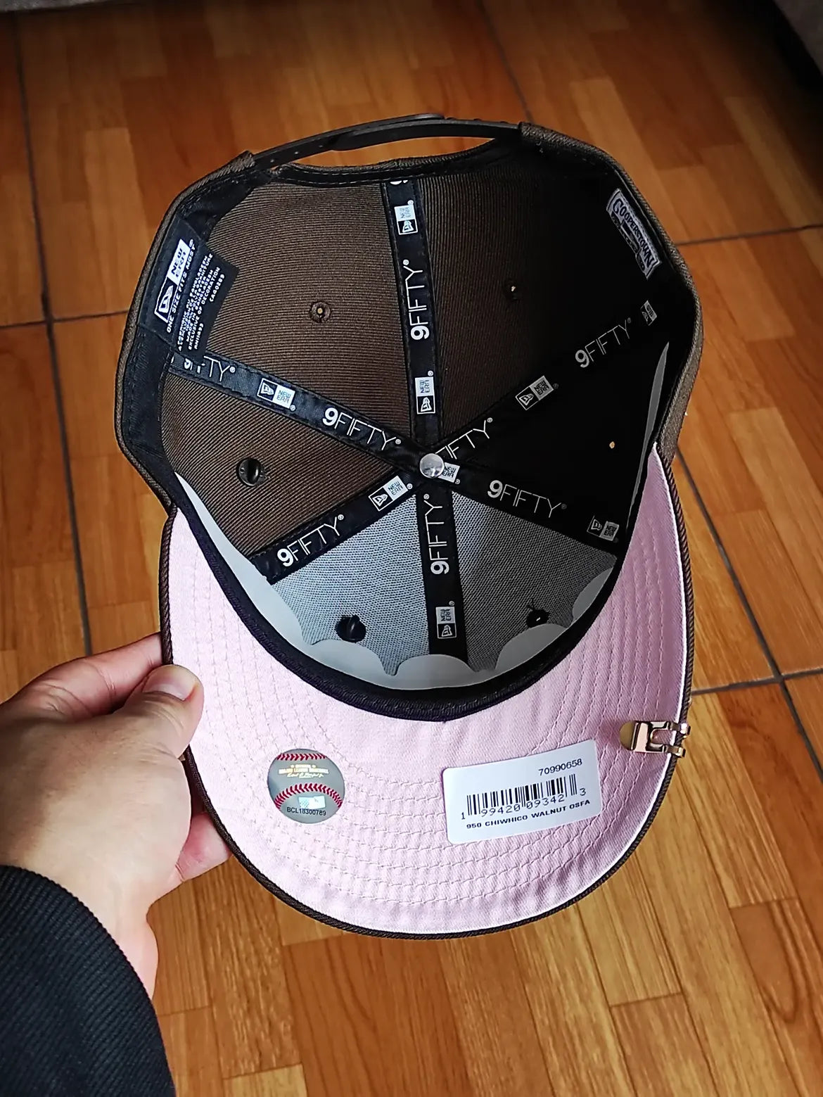 New Era Exclusiva 9FIFTY Marron Chicago White Sox  All Star Game side patch uv pink