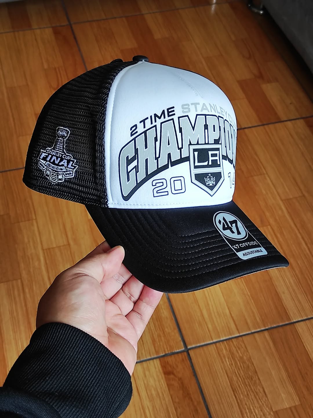 47Brand Los Angeles Kings vintage 2014 Stanley cup black foam Trucker Snapback