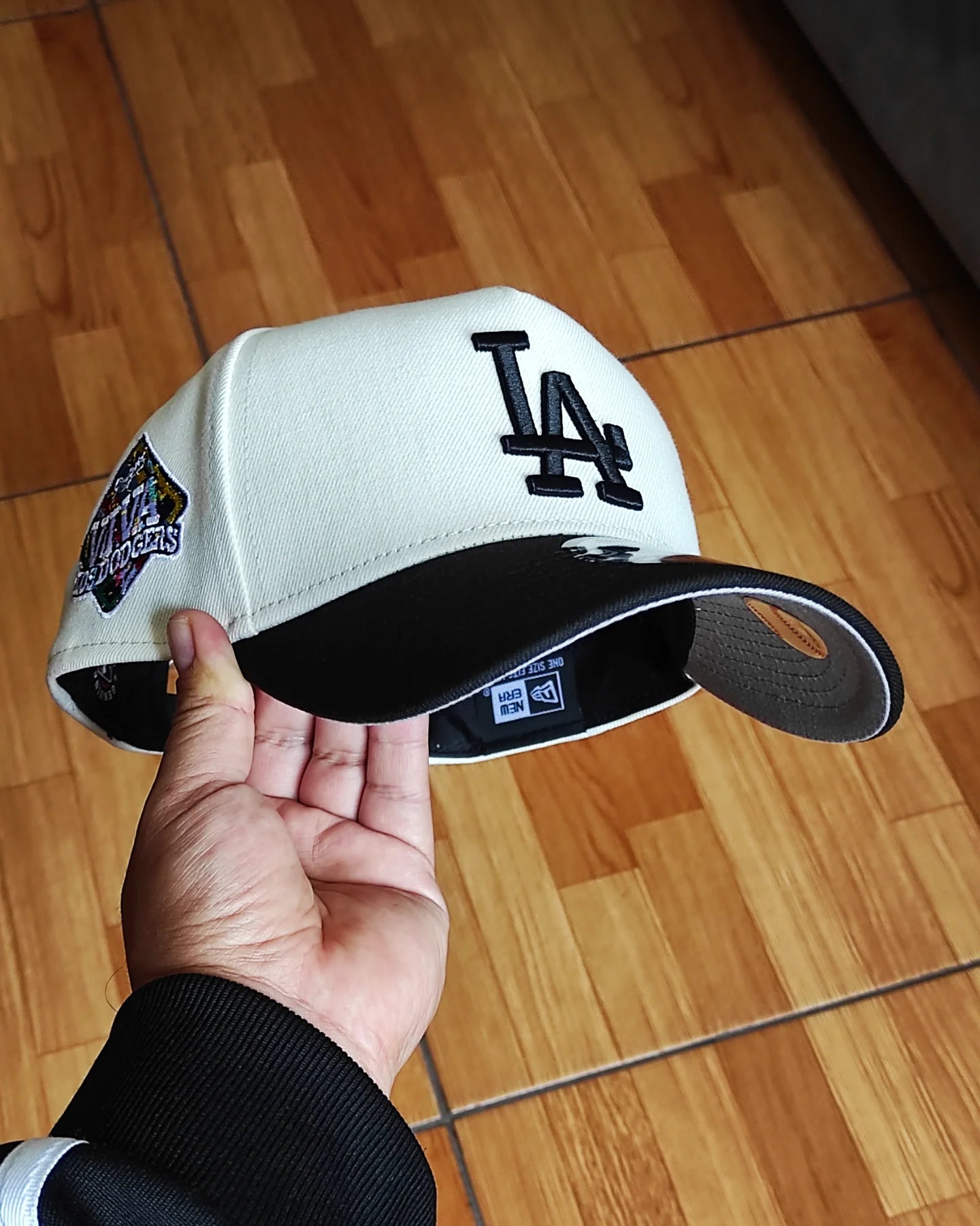 New Era Los Angeles Dodgers Chrome black  9 FORTY A-FRAME