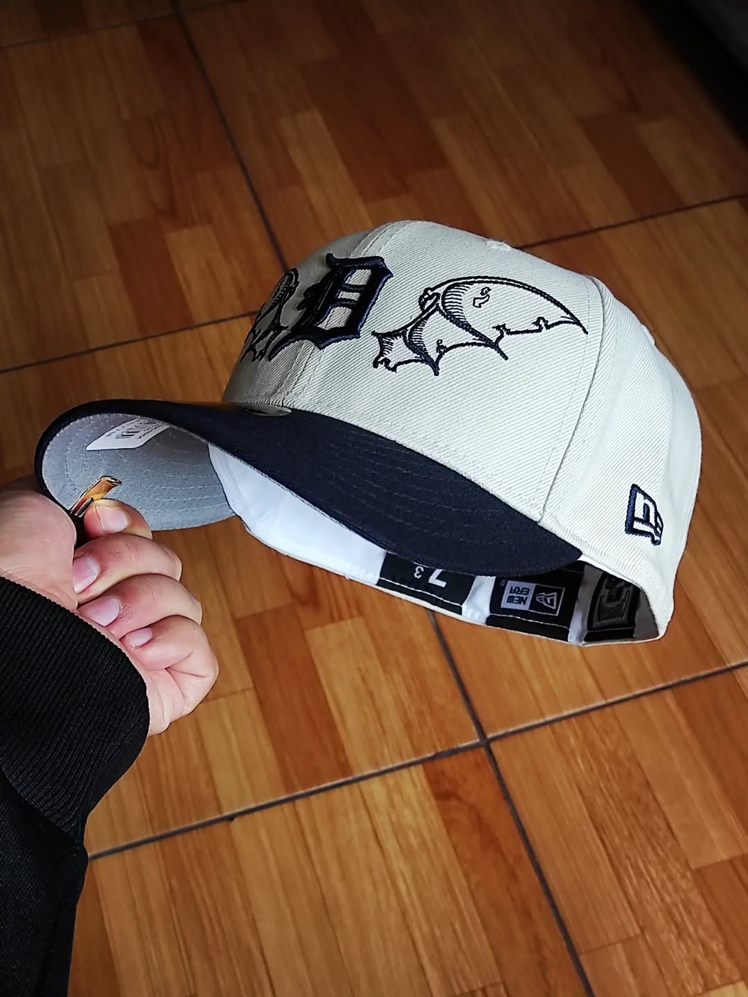 Gorra Detroit Tigers MLB Team Wings 59FIFTY Fitted Beige Claro
