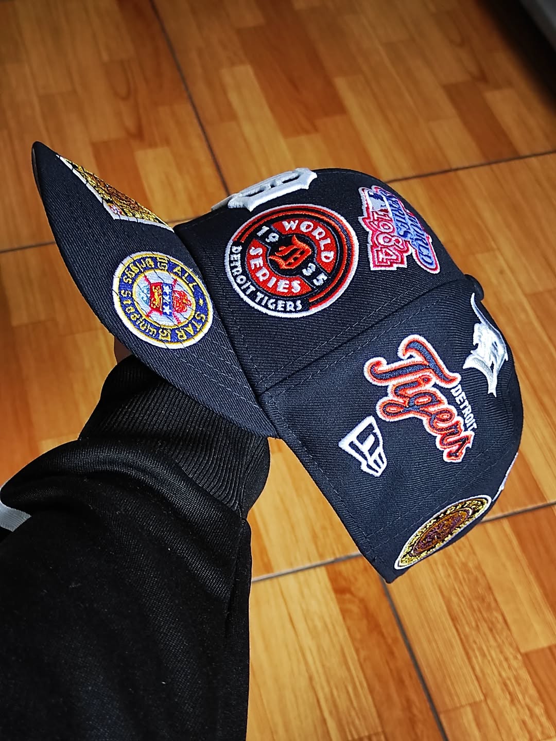 Navy Blue Detroit Tigers All Over Logo Gray Bottom 59FIFTY New Era Fitted