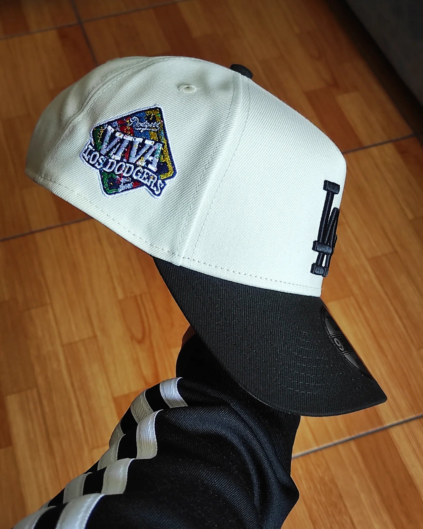 New Era Los Angeles Dodgers Chrome black  9 FORTY A-FRAME