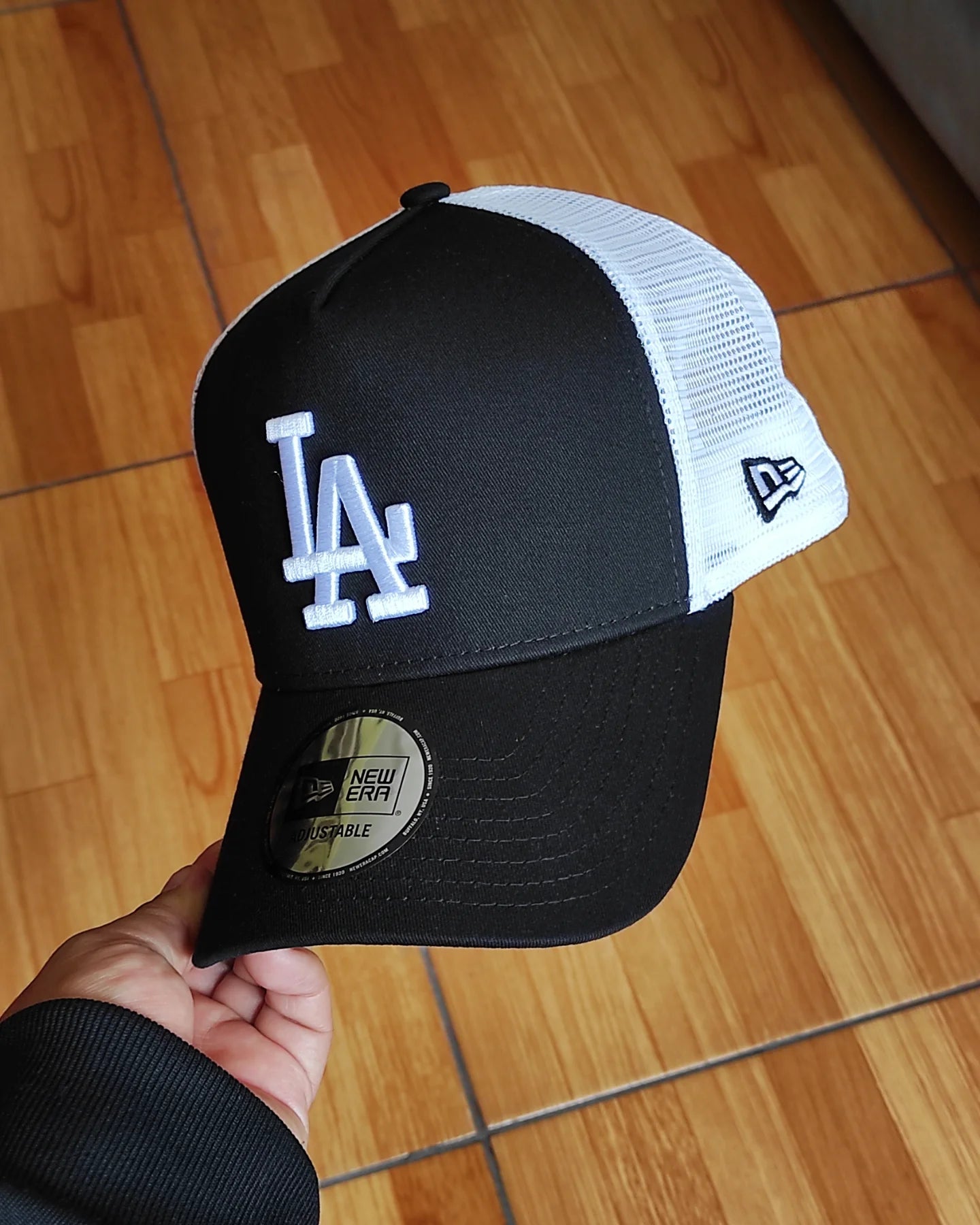 New Era Los Angeles Dodgers black white Trucker a-frame