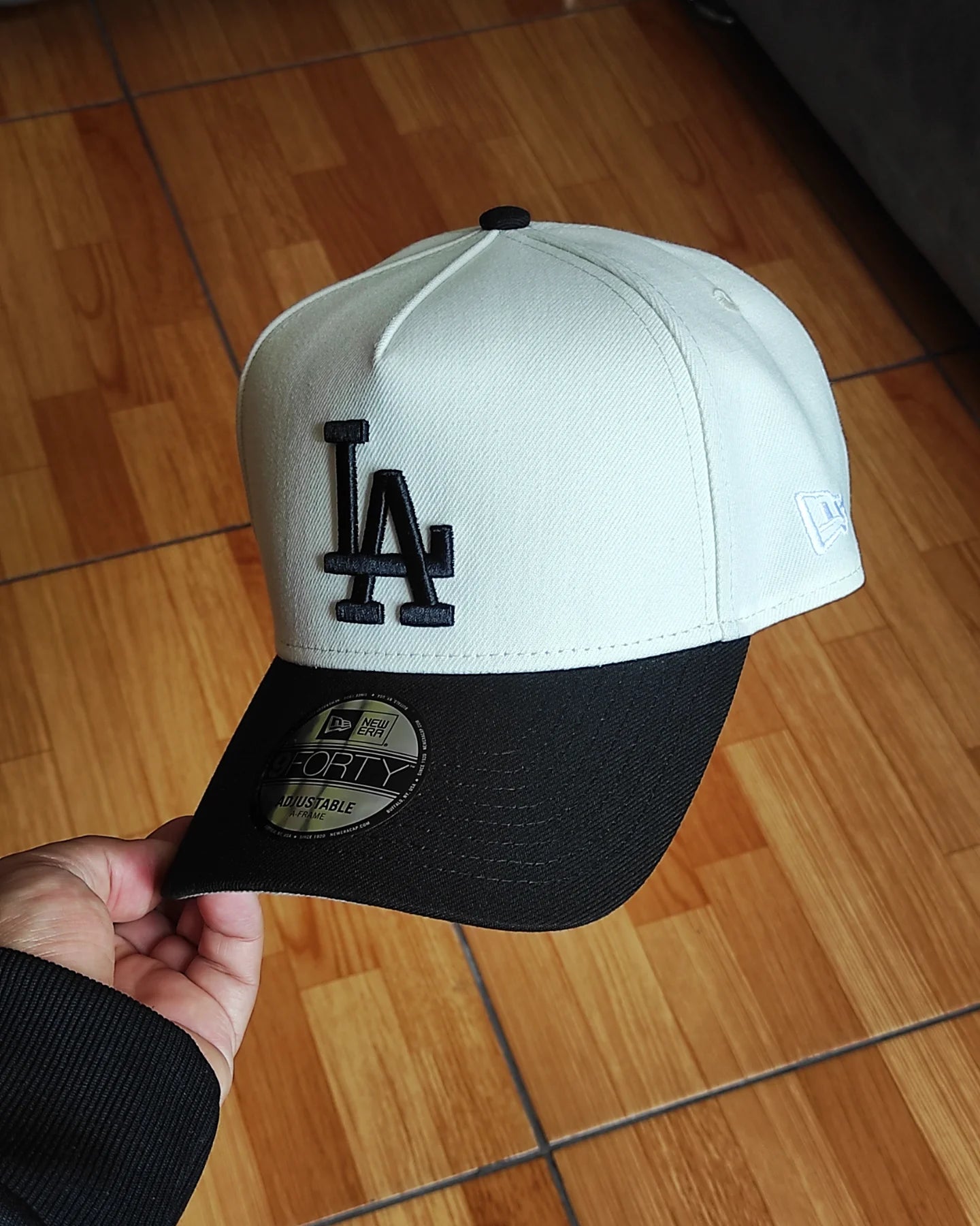 New Era Los Angeles Dodgers Chrome black  9 FORTY A-FRAME
