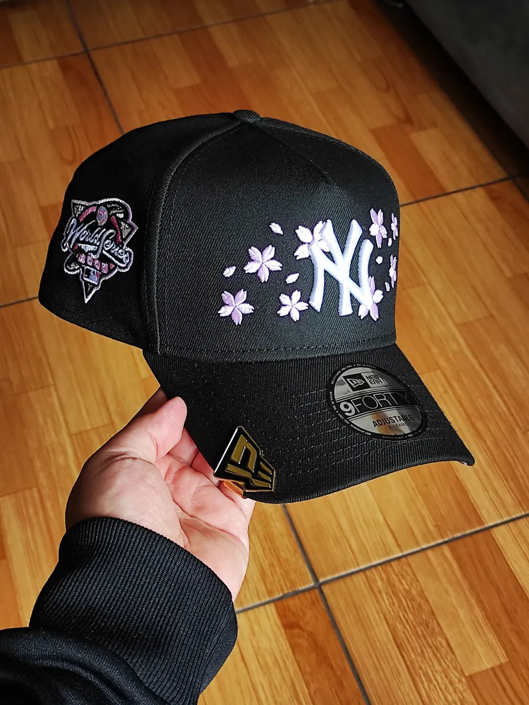 New Era New York Yankees world series cherry Blossom🌸  BLACK 9forty a frame