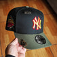 New era 9fifty mlb new york yankees world series 1999 two tone / scarlet uv snapback cap