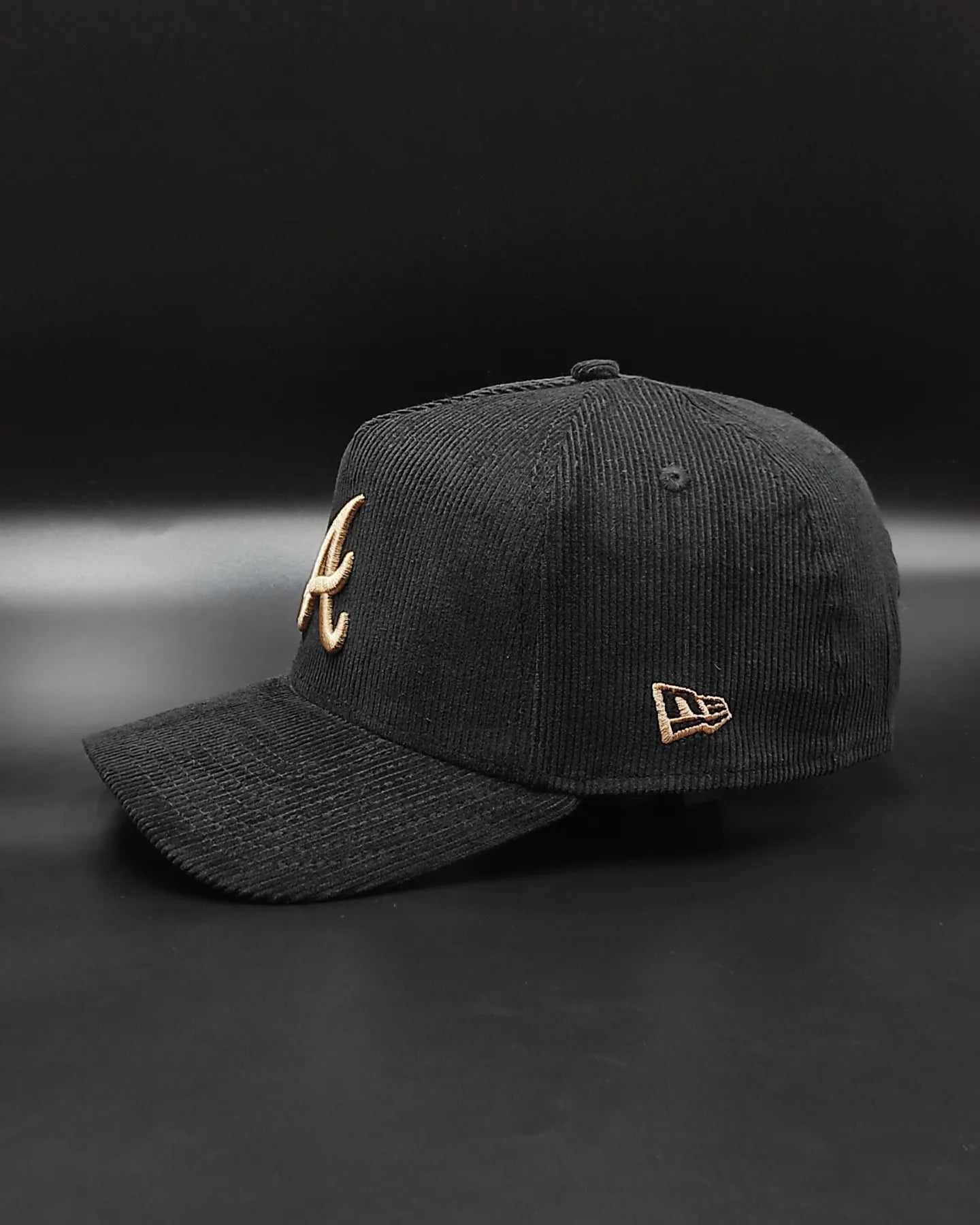 New Era Atlanta braves"Corduroy Black" 9 Forty A-FRAME snapback