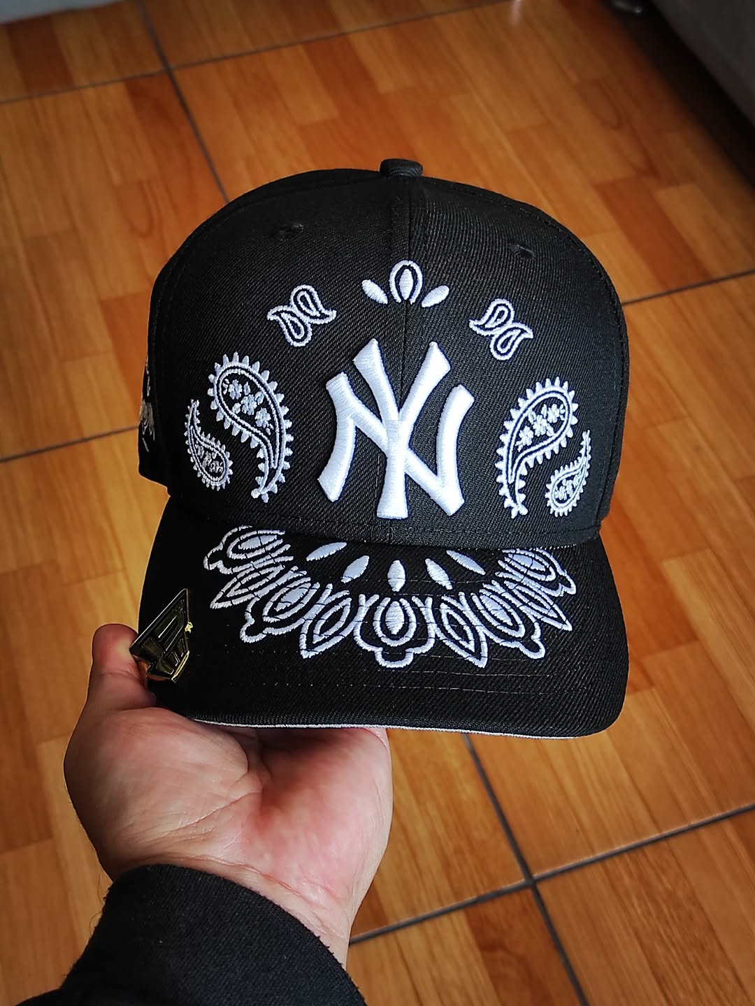 New Era New York Yankees Paisley Black 59FIFTY – dabullstore