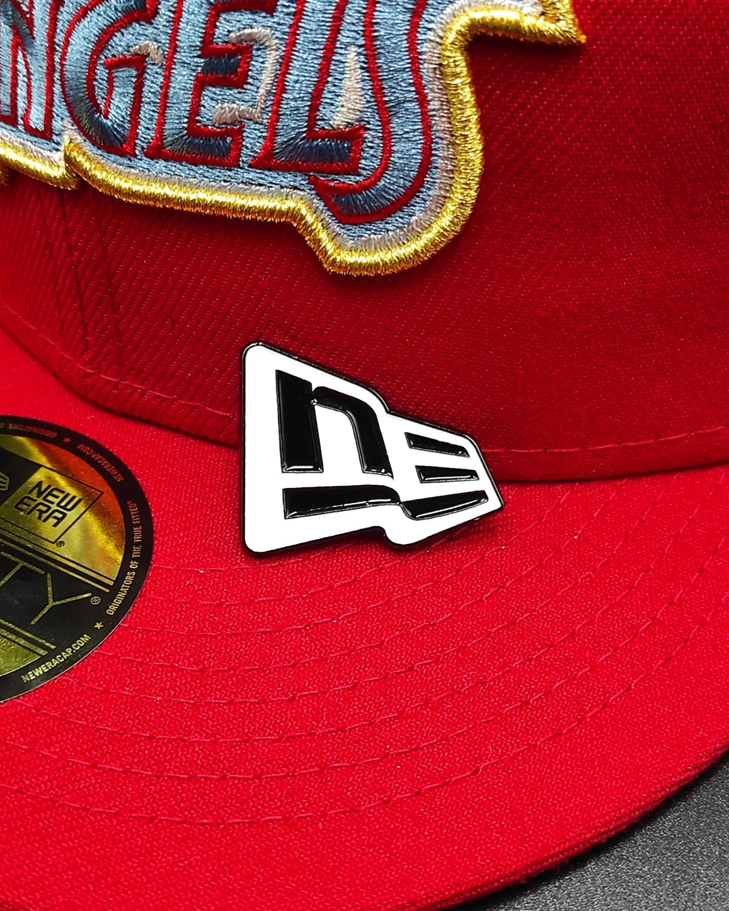 Pin metálico New Era Flag