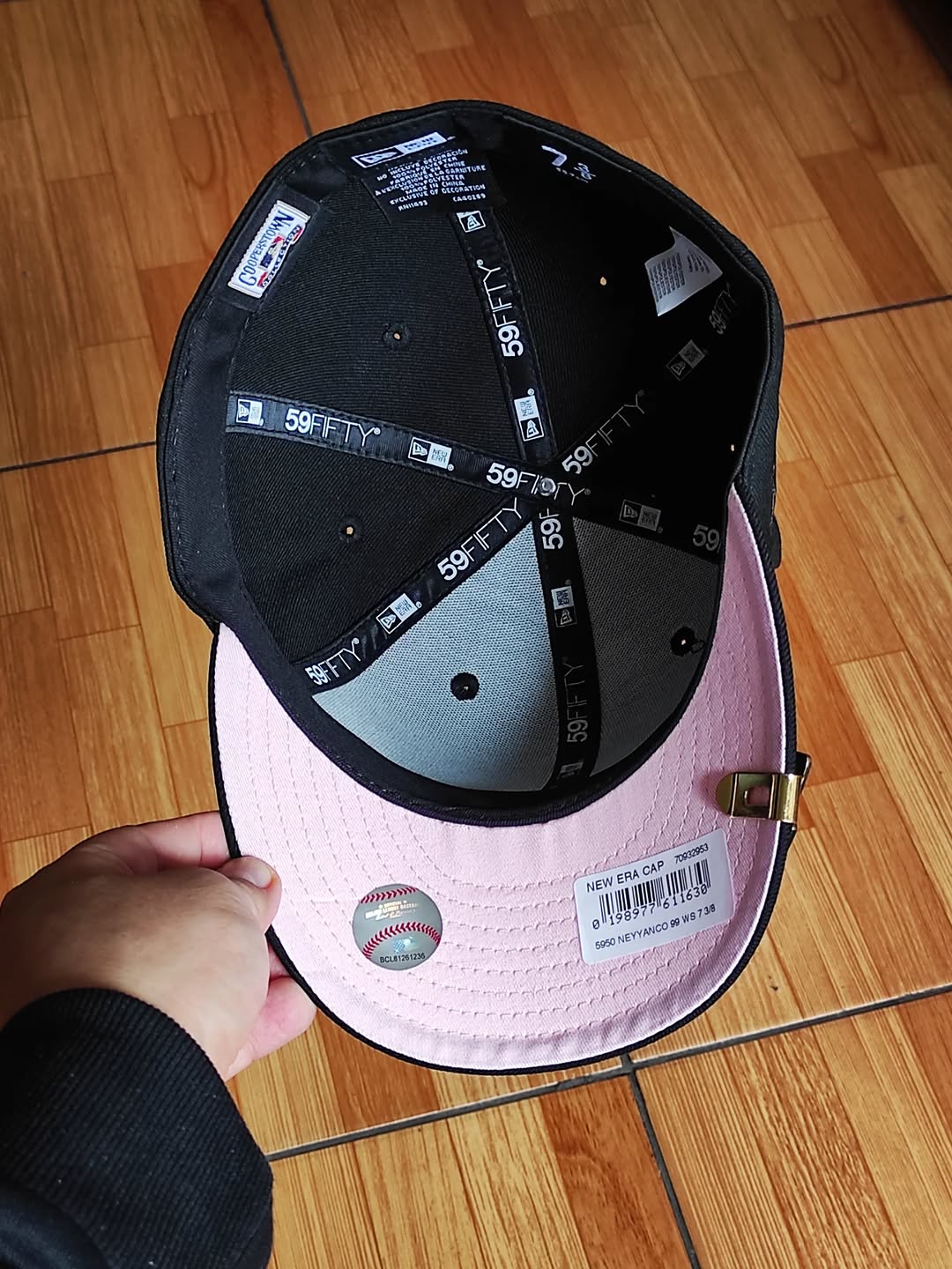 New Era New York Yankees 1999 World Series Black Pink Edition 59Fifty Fitted Hat
