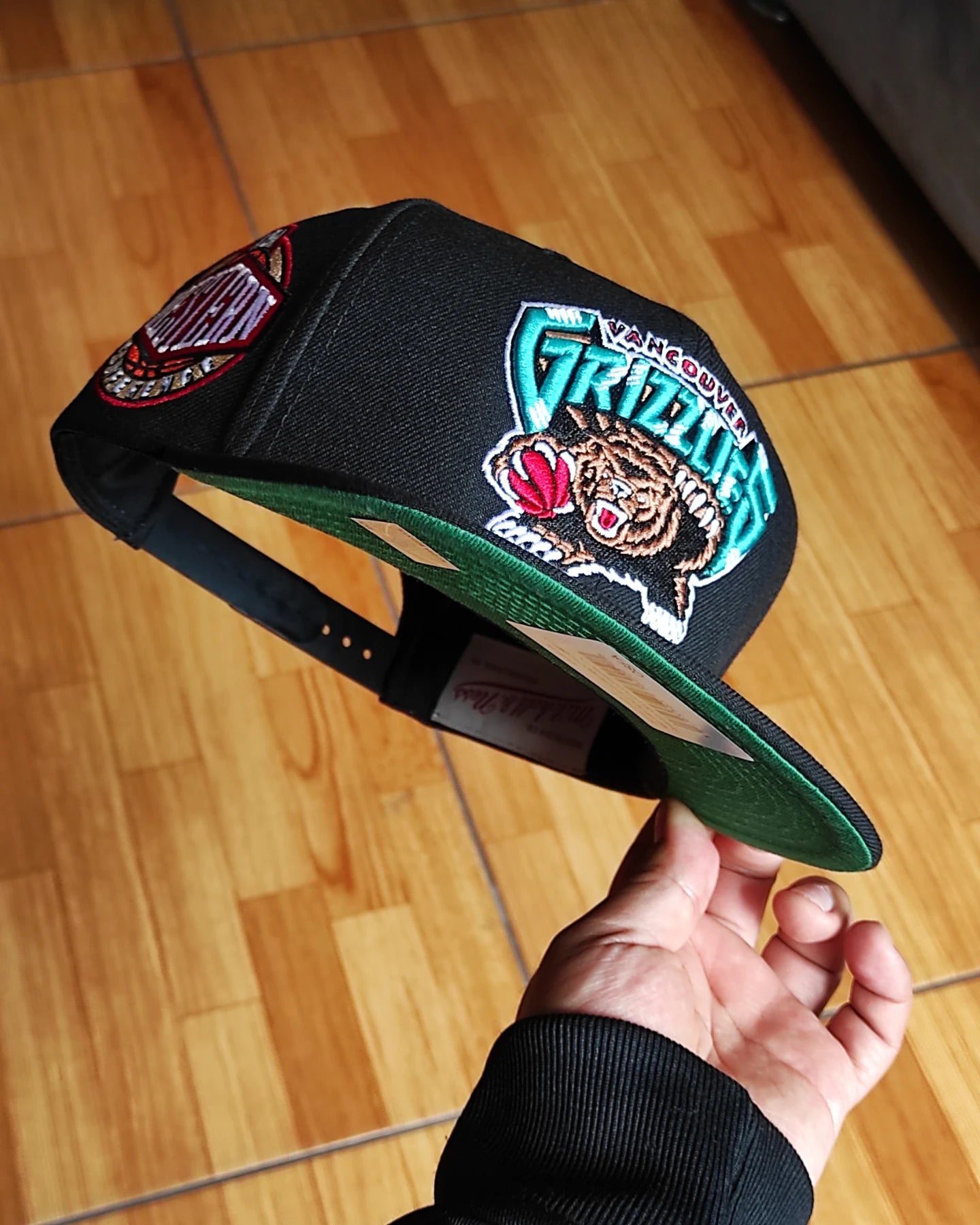 Mitchell and Ness Vancouver Grizzlies NBA wester BLACK snapback