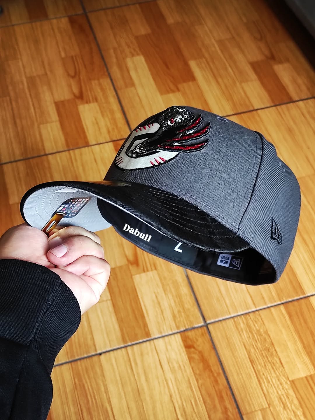 New Era Vancouver Grizzlies 30 Seasons Dark Gray Glow In The Dark Edition 59Fifty Fitted Hat