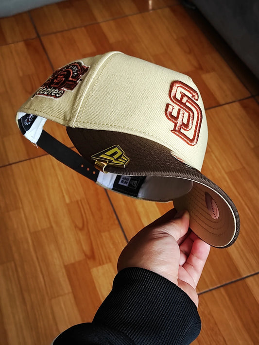 New Era San Diego padres two tiene 9FORTY A-FRAME SNAPBACK
