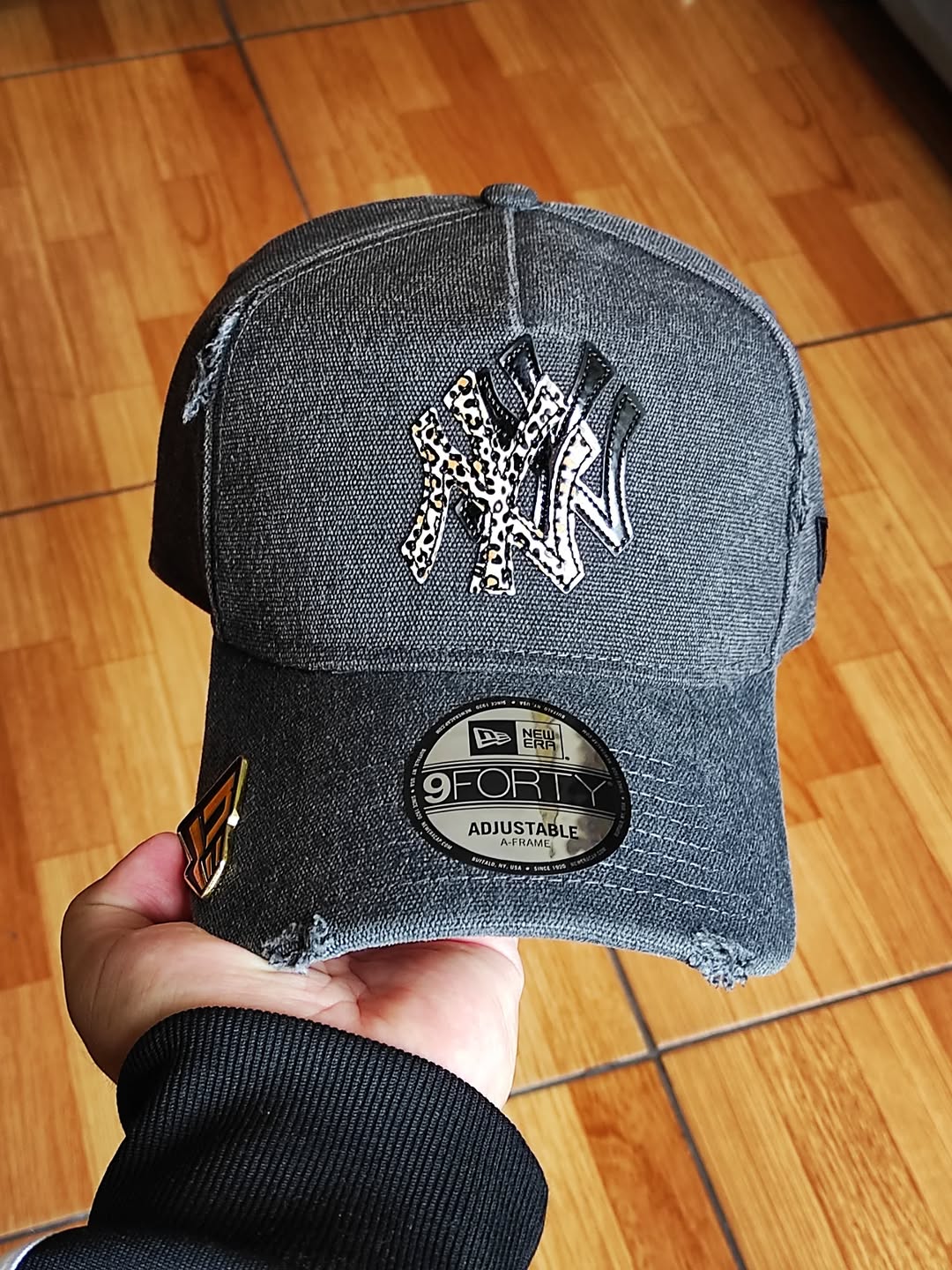New Era New York Yankees leopard denim Gray 9Forty a-frame