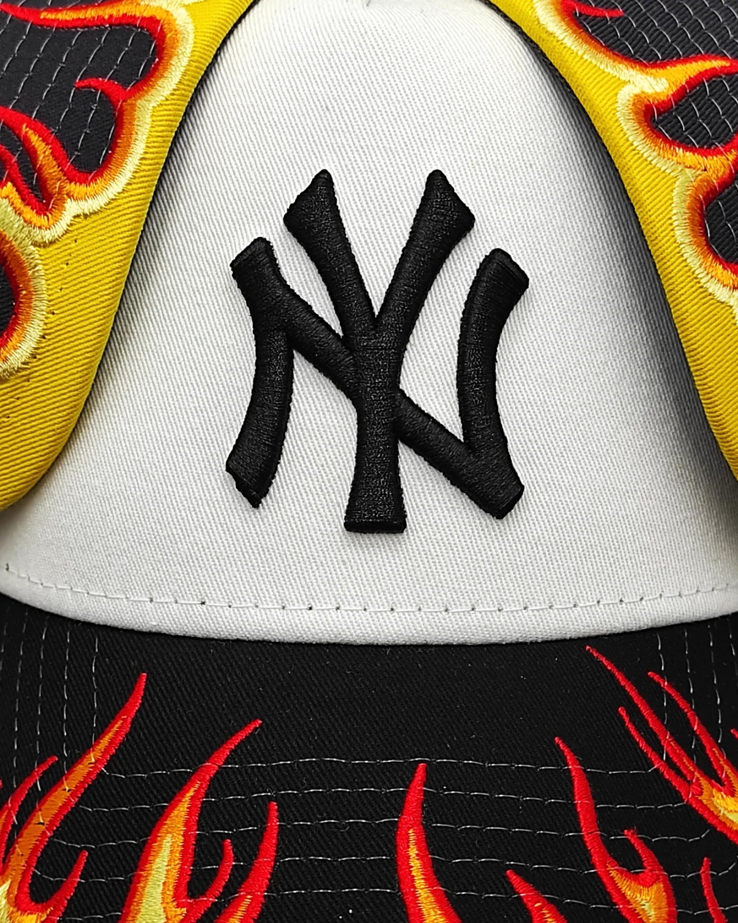 New Era colección flame 🔥 New York yankees 9Forty A-FRAME Trucker