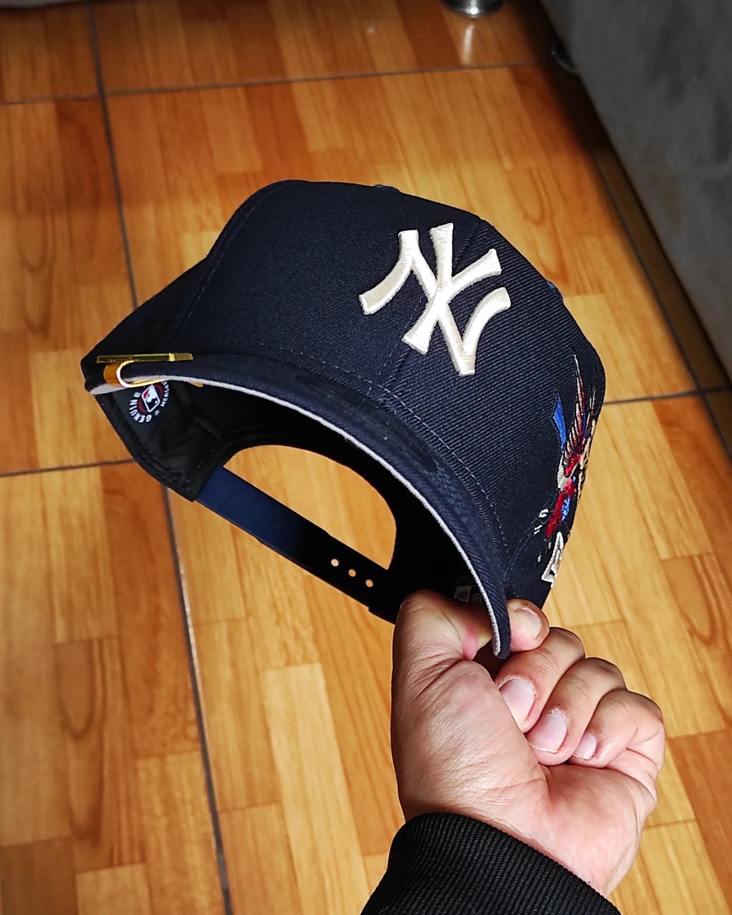 New York Yankees Gray Bottom City Art Side Patch New Era 9Fifty Snapback - Navy Blue