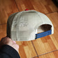 Gorra trucker azul marino y roja gallo Shleather Cock The Farm de Goorin Bros