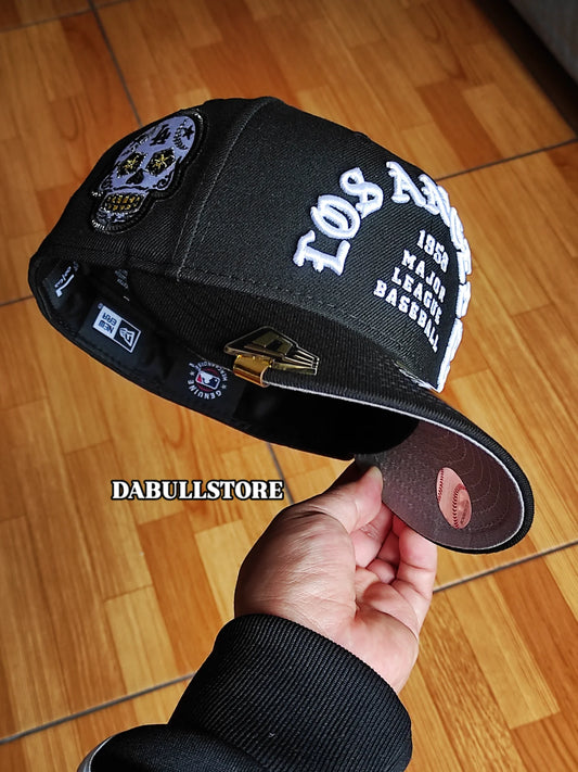 New Era Los Angeles Dodgers SKULL 💀 Chrome Black edition 59fifty fitted