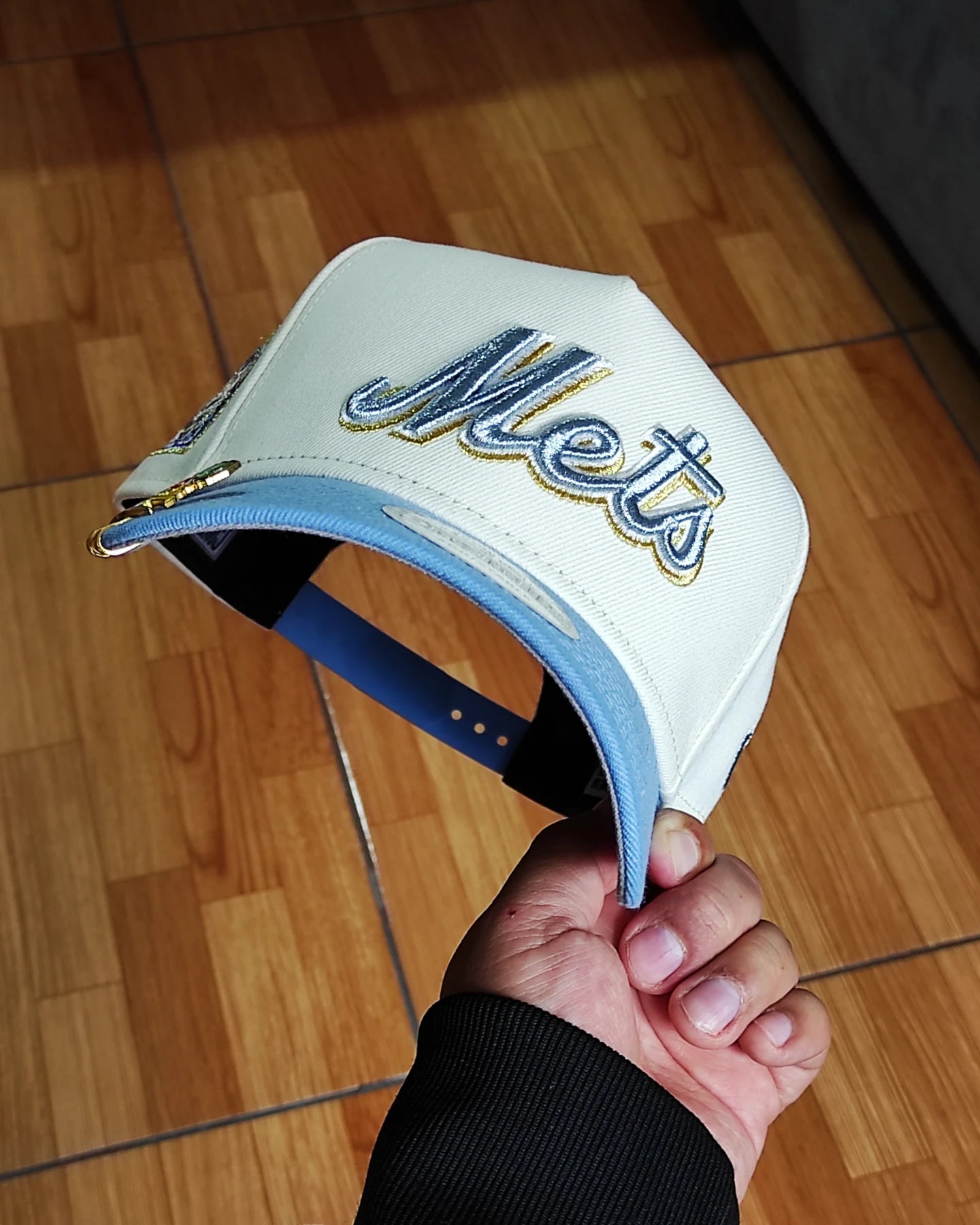 New Era New York Mets 25th Anniversary Chrome Gold Edition A Frame 9Forty Snapback Hat