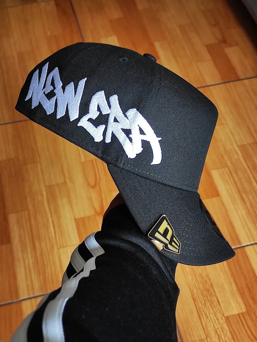 New Era Essential tagging black 9Forty A-Frame
