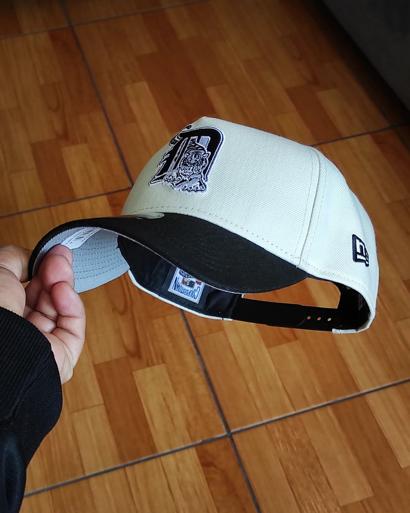 New Era Detroit Tigers  Chrome black  9 FORTY A-FRAME