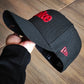 59FIFTY Coca-Cola x New Era diseñada por Kosuke Kawamura Coca-Cola color negro rojo