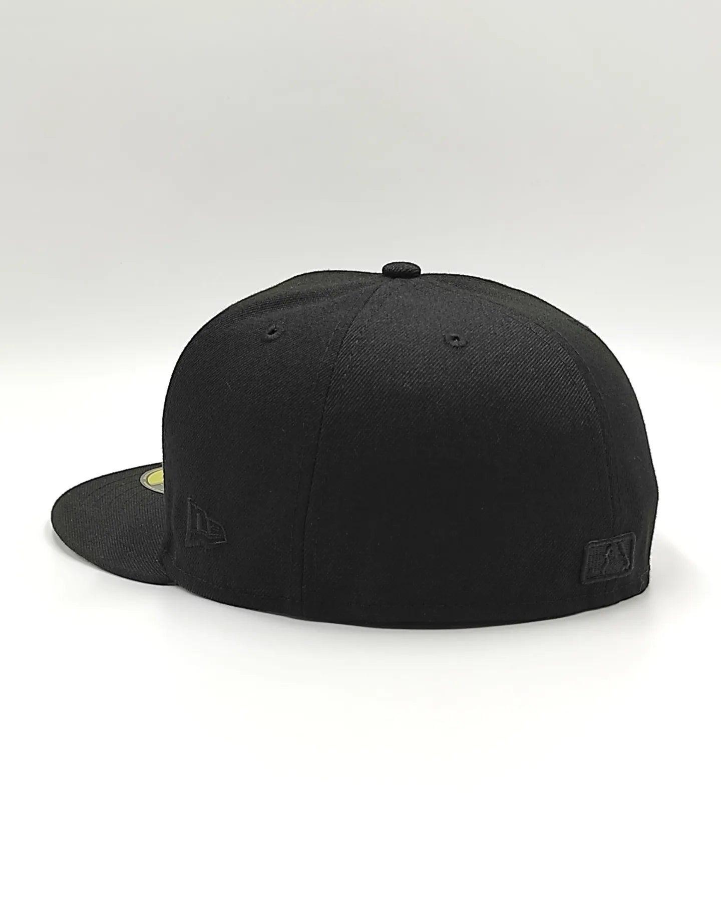 New Era Chicago White sox black on black