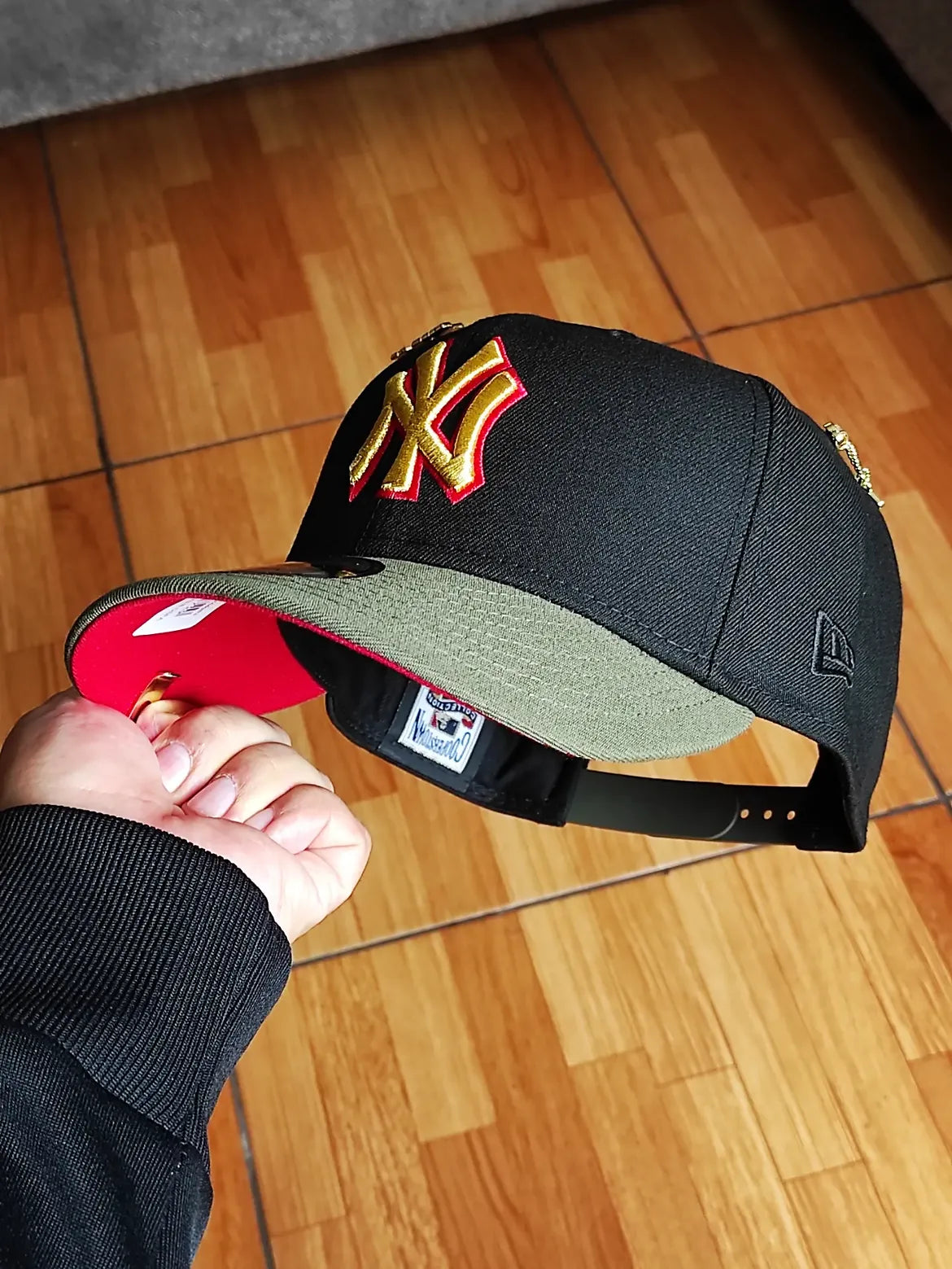 New era 9fifty mlb new york yankees world series 1999 two tone / scarlet uv snapback cap