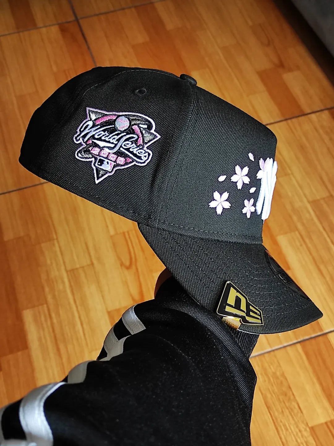 New Era New York Yankees world series cherry Blossom🌸  BLACK 9forty a frame