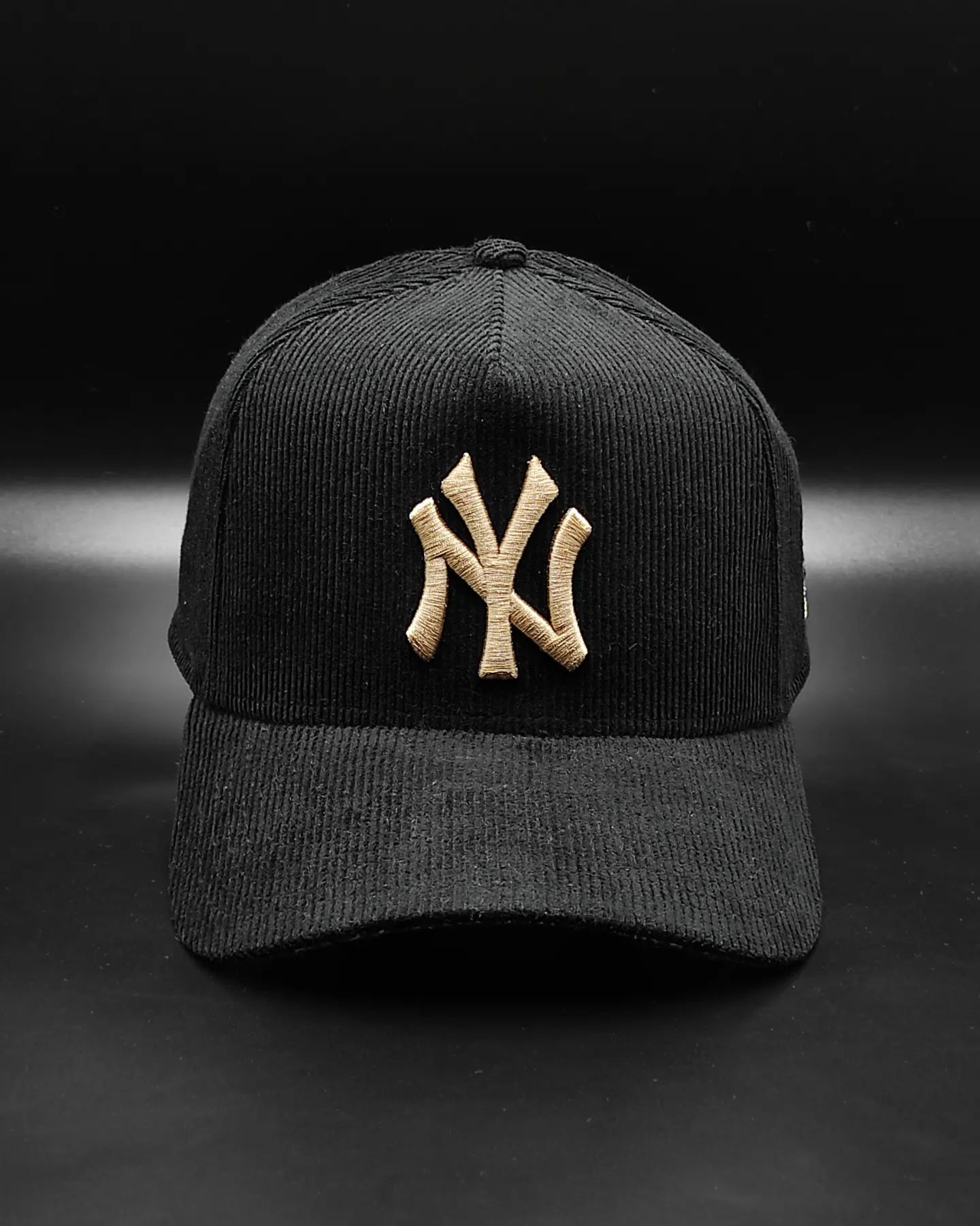New Era New York Yankees "Corduroy Black" 9 Forty A-FRAME snapback