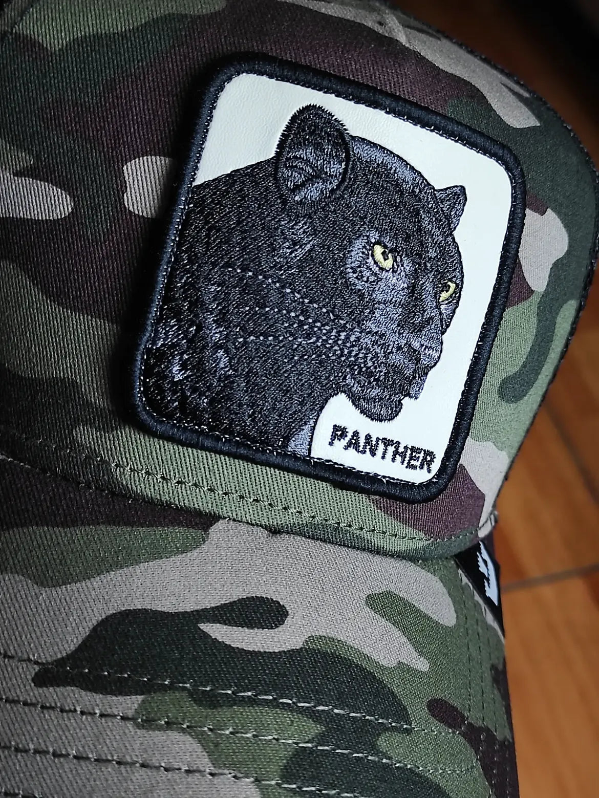 Gorra trucker camuflaje pantera Panther Camouflage Seasonal The Farm de Goorin Bros.