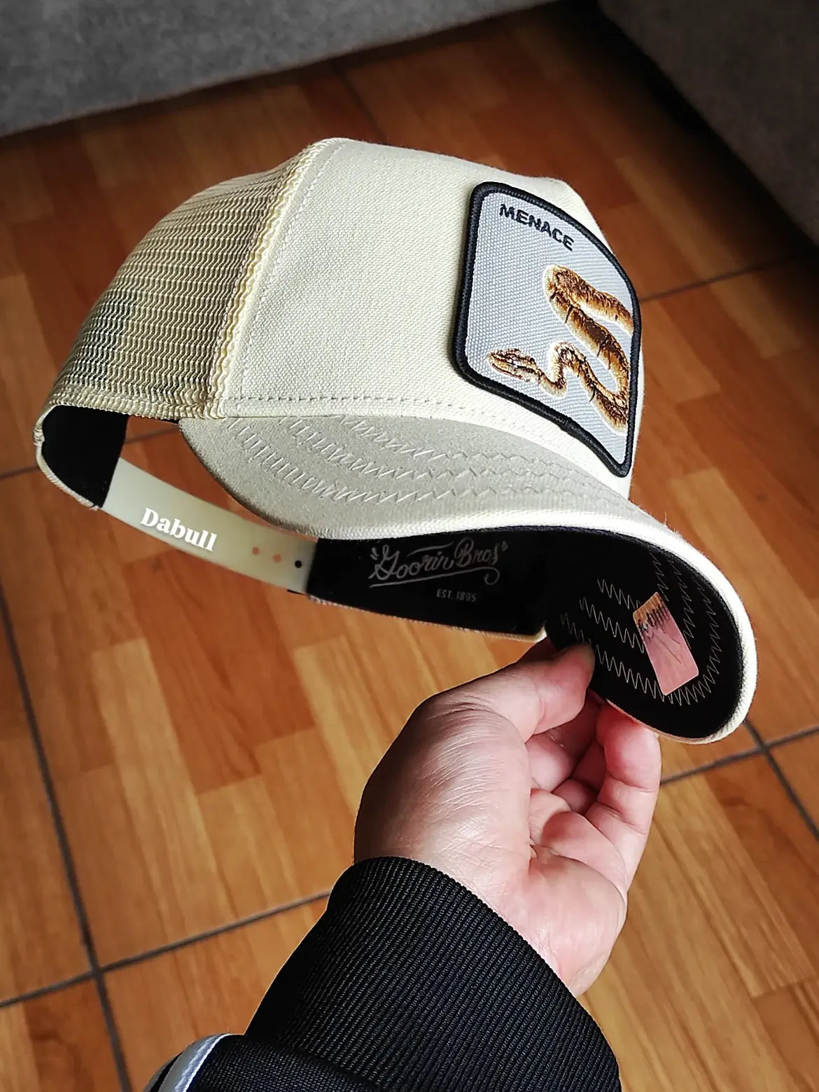 Gorra trucker beige serpiente Menace Deadly Companion Core Canvas The Farm de Goorin Bros