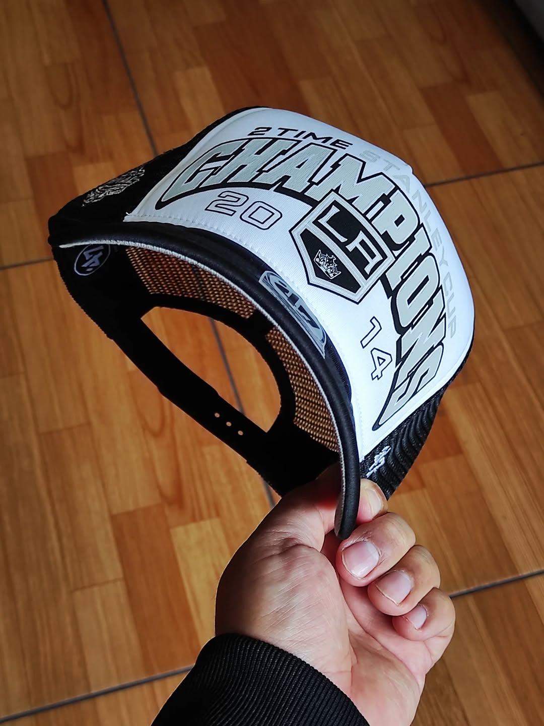 47Brand Los Angeles Kings vintage 2014 Stanley cup black foam Trucker Snapback