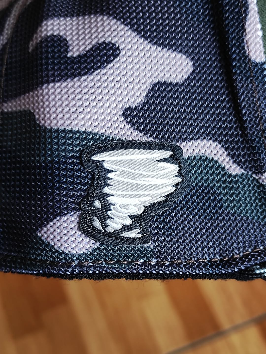 Trucker multicolor Diablo de Tasmania Looney Tunes de Capslab