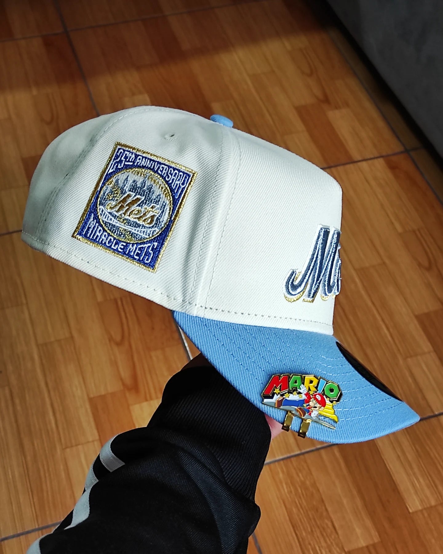 New Era New York Mets 25th Anniversary Chrome Gold Edition A Frame 9Forty Snapback Hat