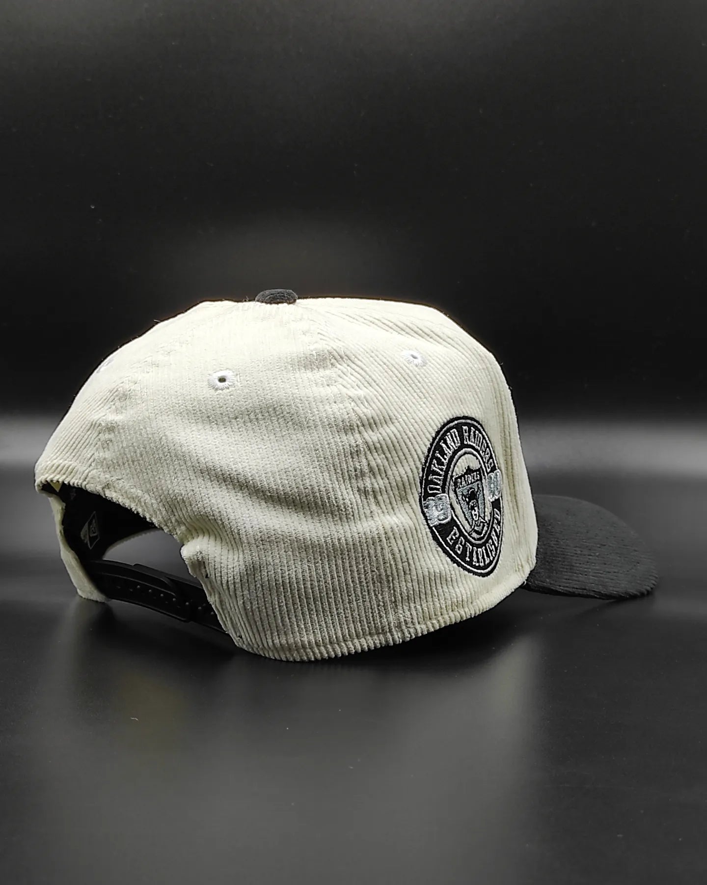 New Era Las Vegas Raiders 2 tonos Corduroy 9 forty aframe 🔲