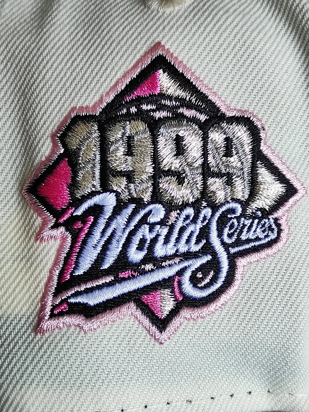 9FIFTY A-Frame New Era New York Yankees World Series 1999 Chrome Black Snapback