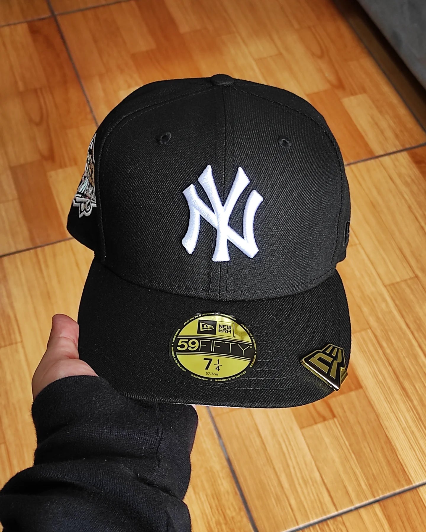 New Era New York Yankees World series 1999 black / pink  59fifty fitted