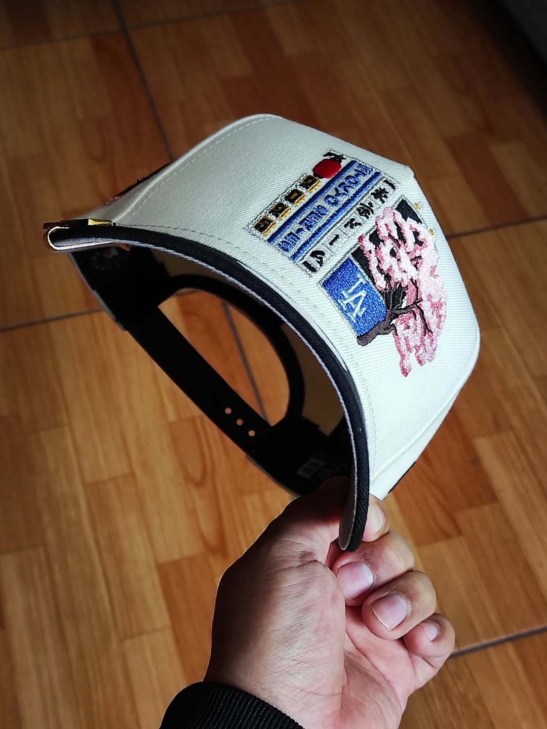 New Era Los Angeles Dodgers Tokyo Series 2025 Chrome Two Tone Edition 9Forty A Frame Snapback Hat