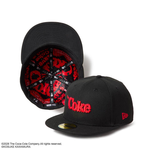 59FIFTY Coca-Cola x New Era diseñada por Kosuke Kawamura Coca-Cola color negro rojo