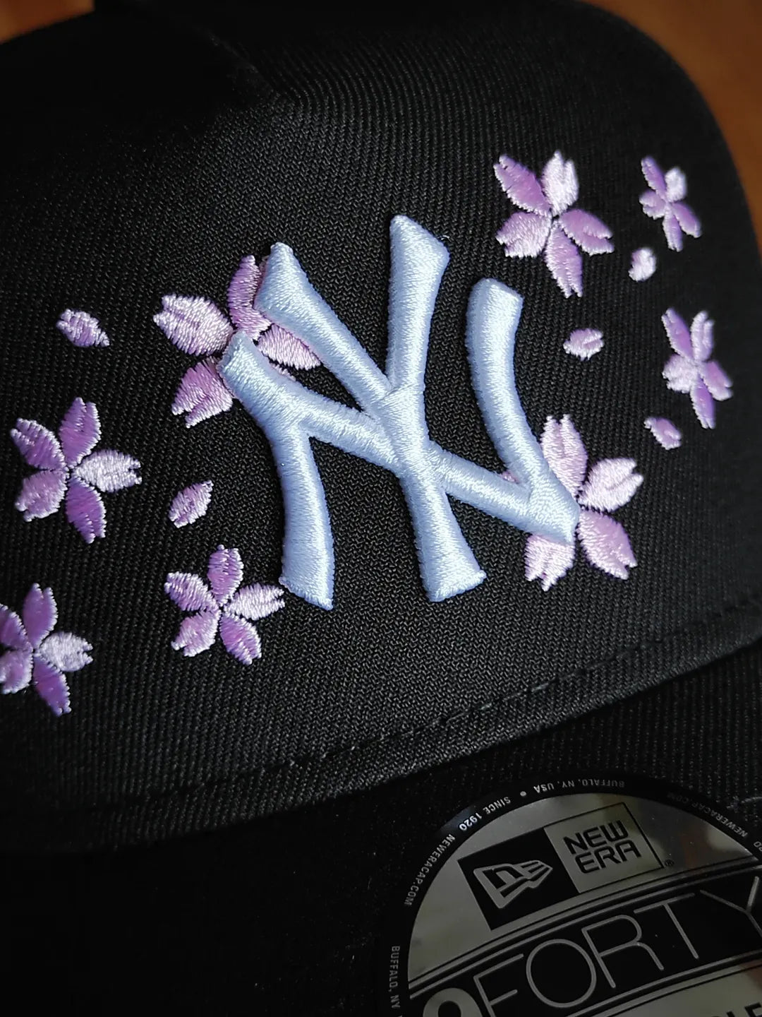 New Era New York Yankees world series cherry Blossom🌸  BLACK 9forty a frame