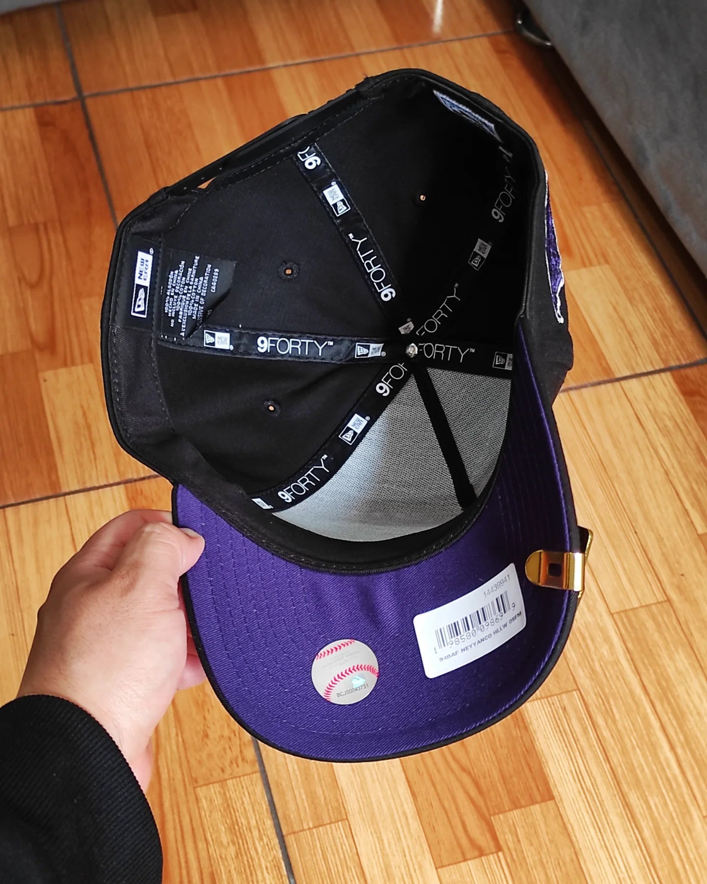 New Era New York Yankees 'Drip' Glow 9FORTY A-Frame Snapback