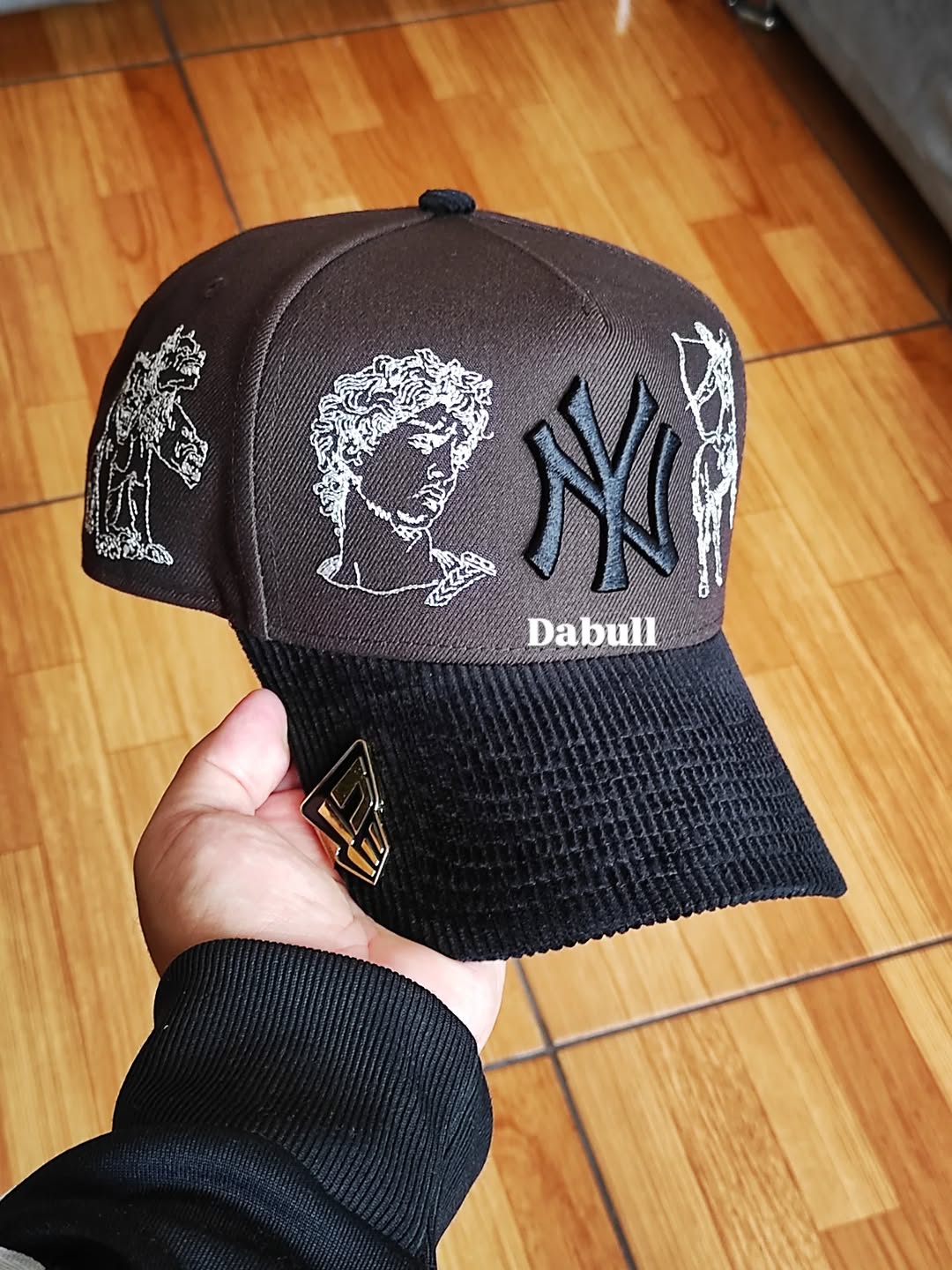 New era New York Yankees MYTHICAL two toned 9FORTY A-FRAME HAT