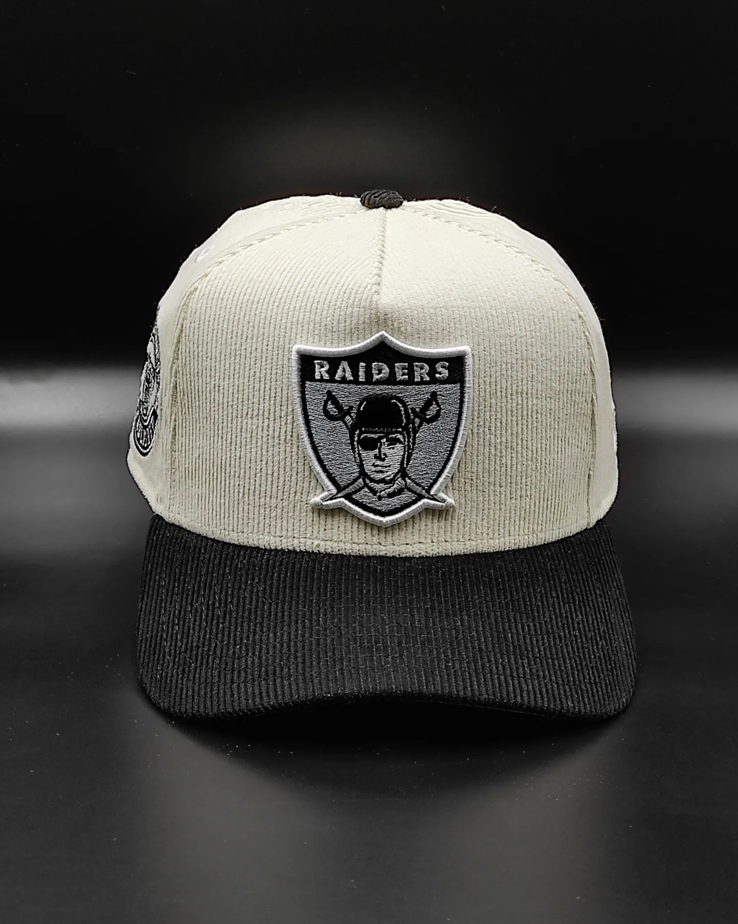 New Era Las Vegas Raiders 2 tonos Corduroy 9 forty aframe 🔲