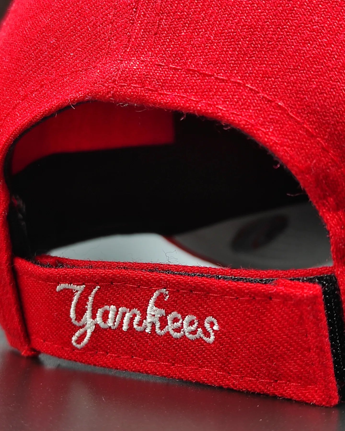 47brand New York Yankees  clasica color Rojo strapback