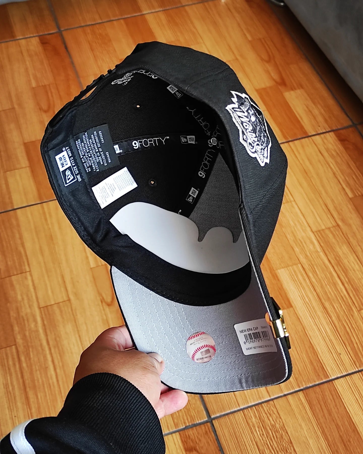 New Era New York Yankees World Series 1999 Liquid Titanium Black Edition 9Forty A Frame Snapback