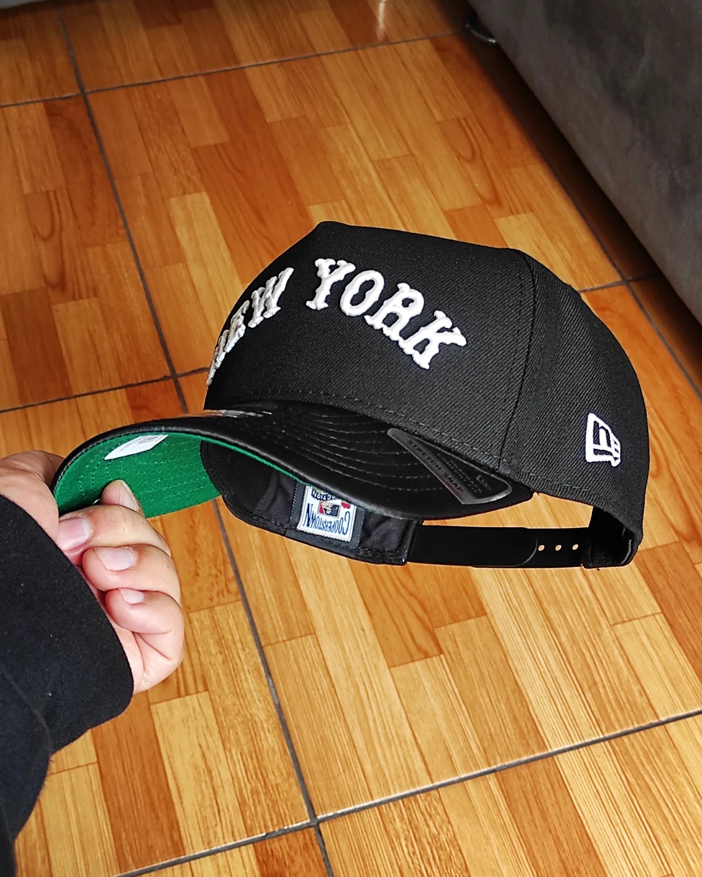 New Era New York Yankees World Series 1949 Black viscera Satinada  Edition A Frame 9Fifty Snapback